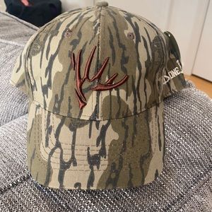 NWT mossy oak camo spur brand ball cap